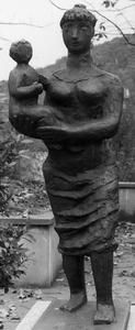 Mutter mit Kind von Carl Gutknecht, 1970