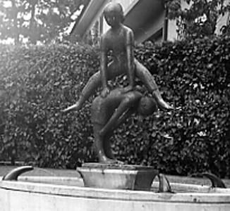 B&ouml;ckligumpen-Brunnen von Elly Iselin-Boesch, 1959